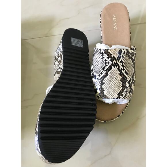 new ALFANI Jazzieep snakeskin embossed step n flex slide wedge platform sandals - Picture 3 of 3